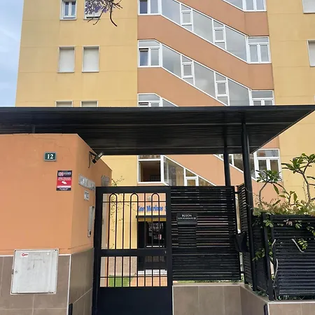 3 Bedroom, Sea Front & Sea View, Plunge Pool Apartmán Fuengirola