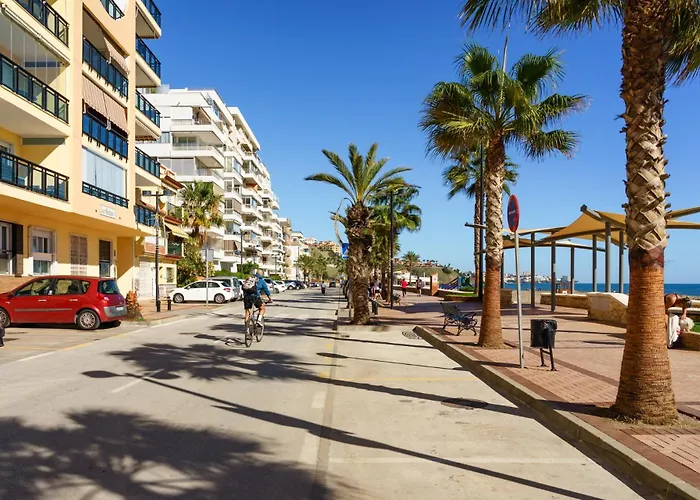 3 Bedroom, Sea Front & Sea View, Plunge Pool *