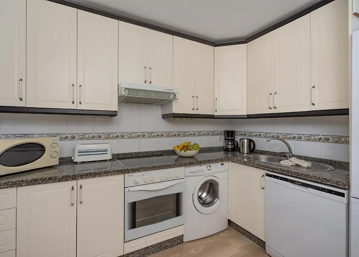 3 Bedroom, Sea Front & Sea View, Plunge Pool *