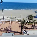 アパート 3 Bedroom, Sea Front & Sea View, Plunge Pool フエンヒロラ